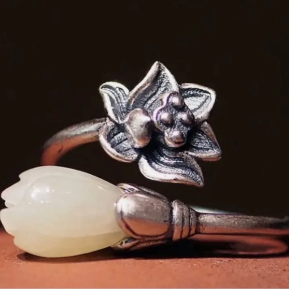 925 SILVER LOTUS FLOWER W WHITE JADE
LOTUS BLOOM RING - Picture 2 of 7
